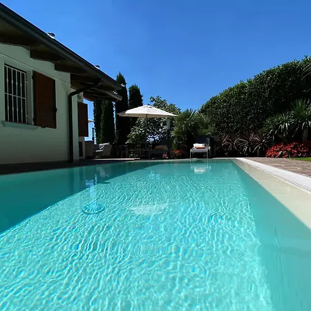 Rondine - Mit Beheiztem Pool Vila *